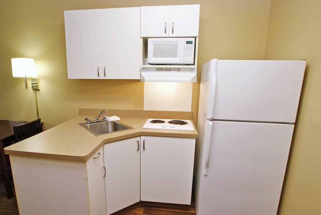 Extended Stay America Suites - Raleigh - Cary - Regency Parkway North Kültér fotó
