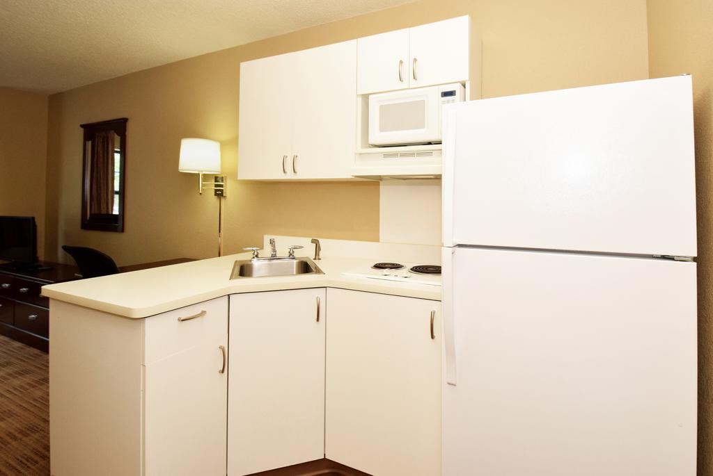Extended Stay America Suites - Raleigh - Cary - Regency Parkway North Kültér fotó