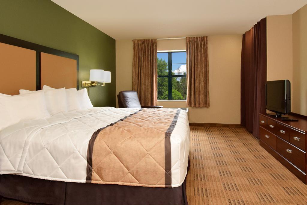 Extended Stay America Suites - Raleigh - Cary - Regency Parkway North Kültér fotó